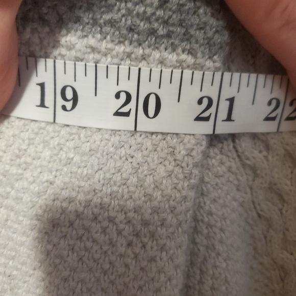 Gap Grey Colorblock Sweater Size Large - Picture 6 of 7